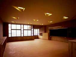 Yano-minami Elementary School: Classroom for 3rd Grade Students 